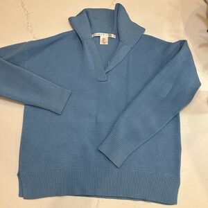 Max Studio V-Neck Sweater in Soft Blue size small
